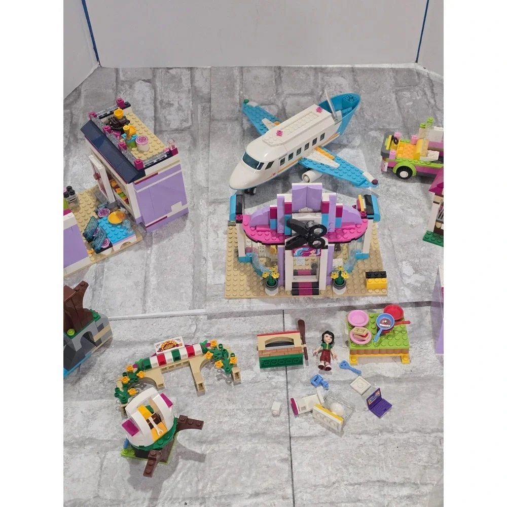 LEGO Friends‎ Bulk Lot Playsets Incomplete Accessories Figures 8lbs